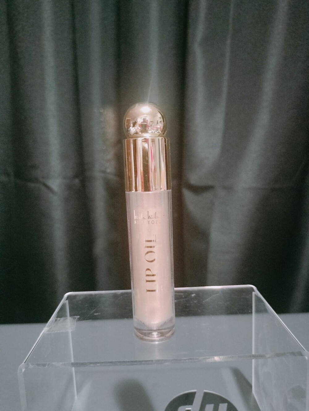 Nicole Miller Lip Oil Hydrating Gloss - Gold Cap, Sheer Nude
